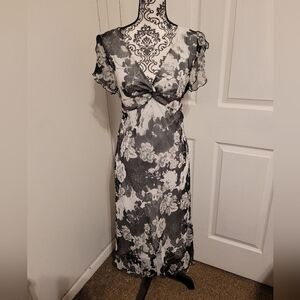 D.B.Y. stunning floral dress‎